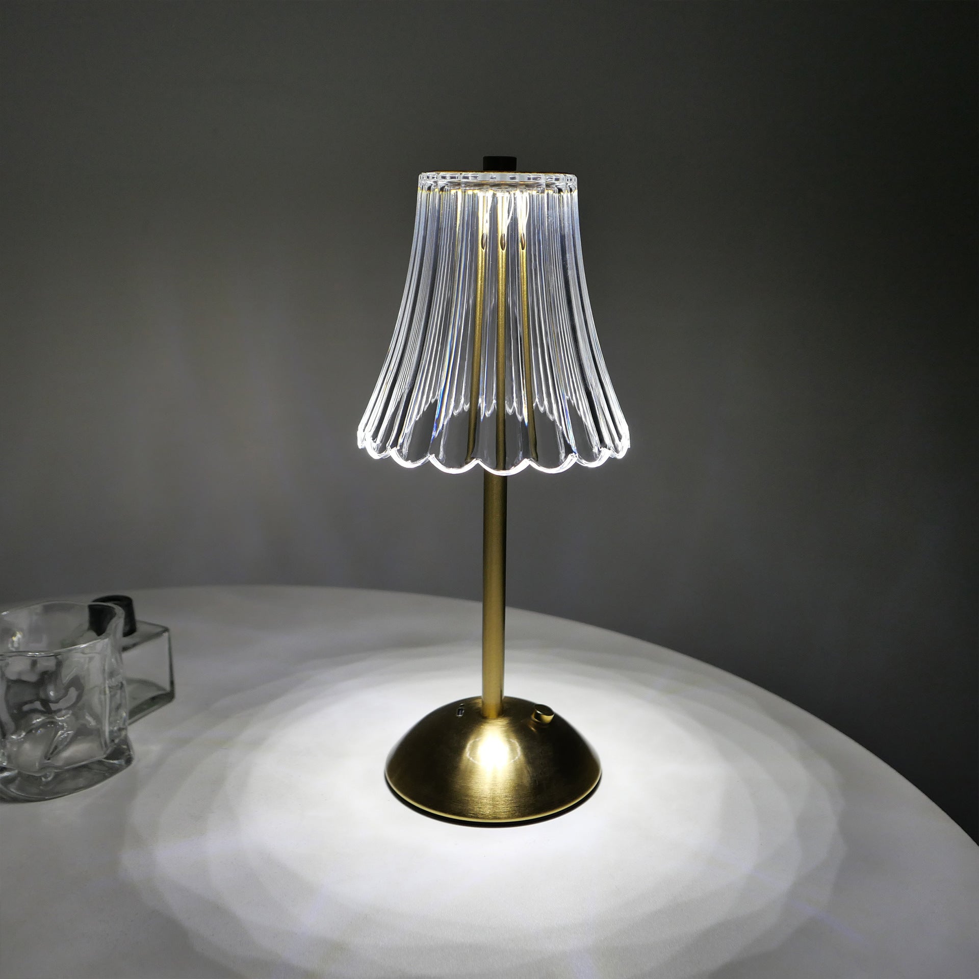 Luxury Cordless Table Lamp That Changes Everything.