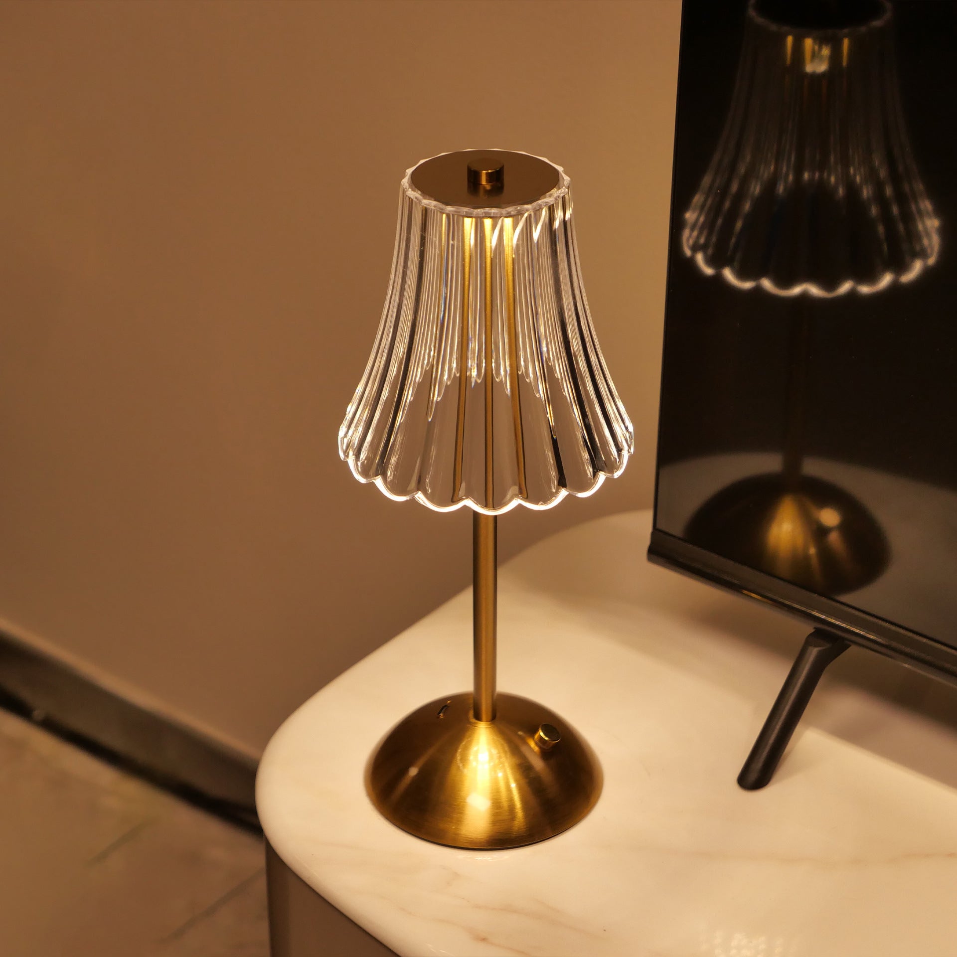 Luxury Cordless Table Lamp That Changes Everything.